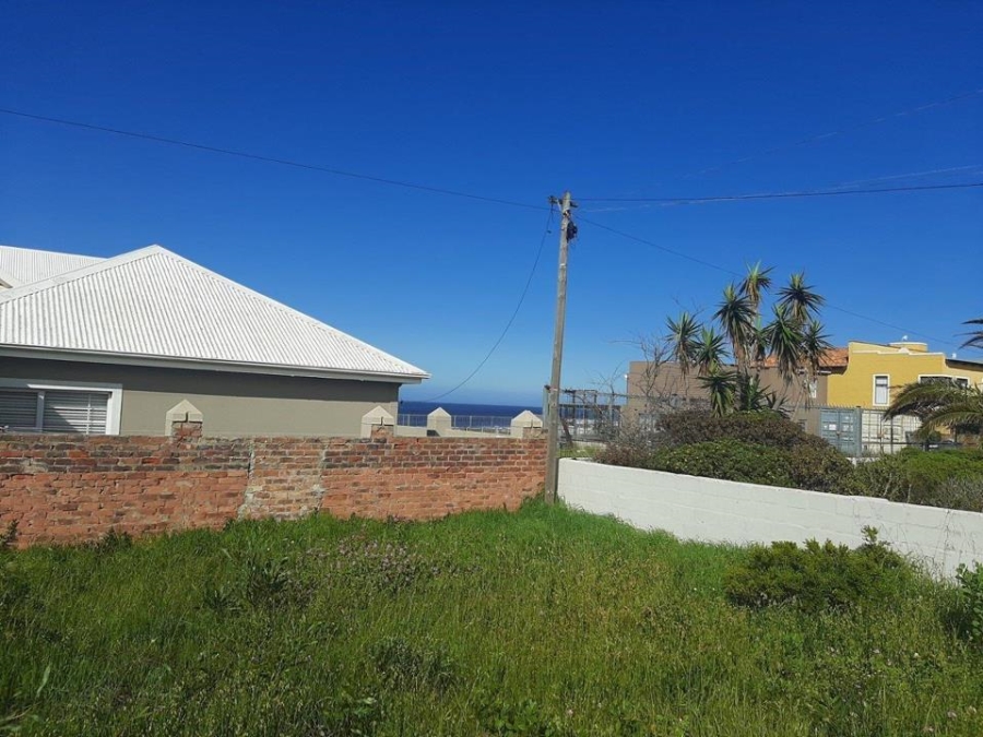 0 Bedroom Property for Sale in Sandbaai Western Cape